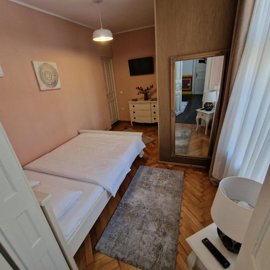 Central Park Apartment Sighişoara Esterno foto